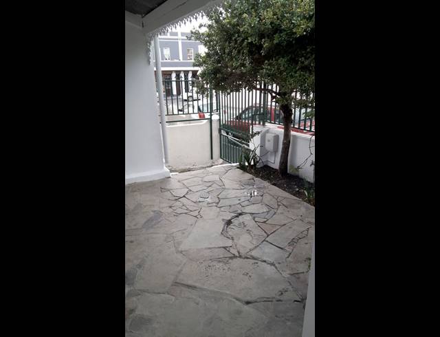 2 bed property to rent in OBSERVATORY